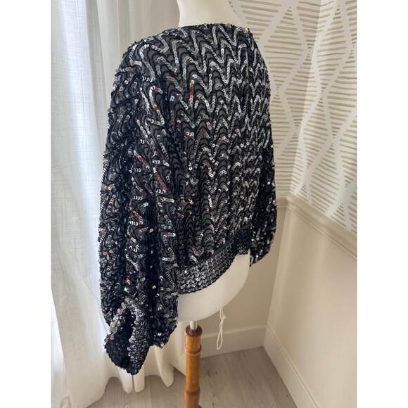 Sakowitz Medium Vintage Black & Silver Sequin Balloon Sleeve Stretchy Top - Picture 3 of 8